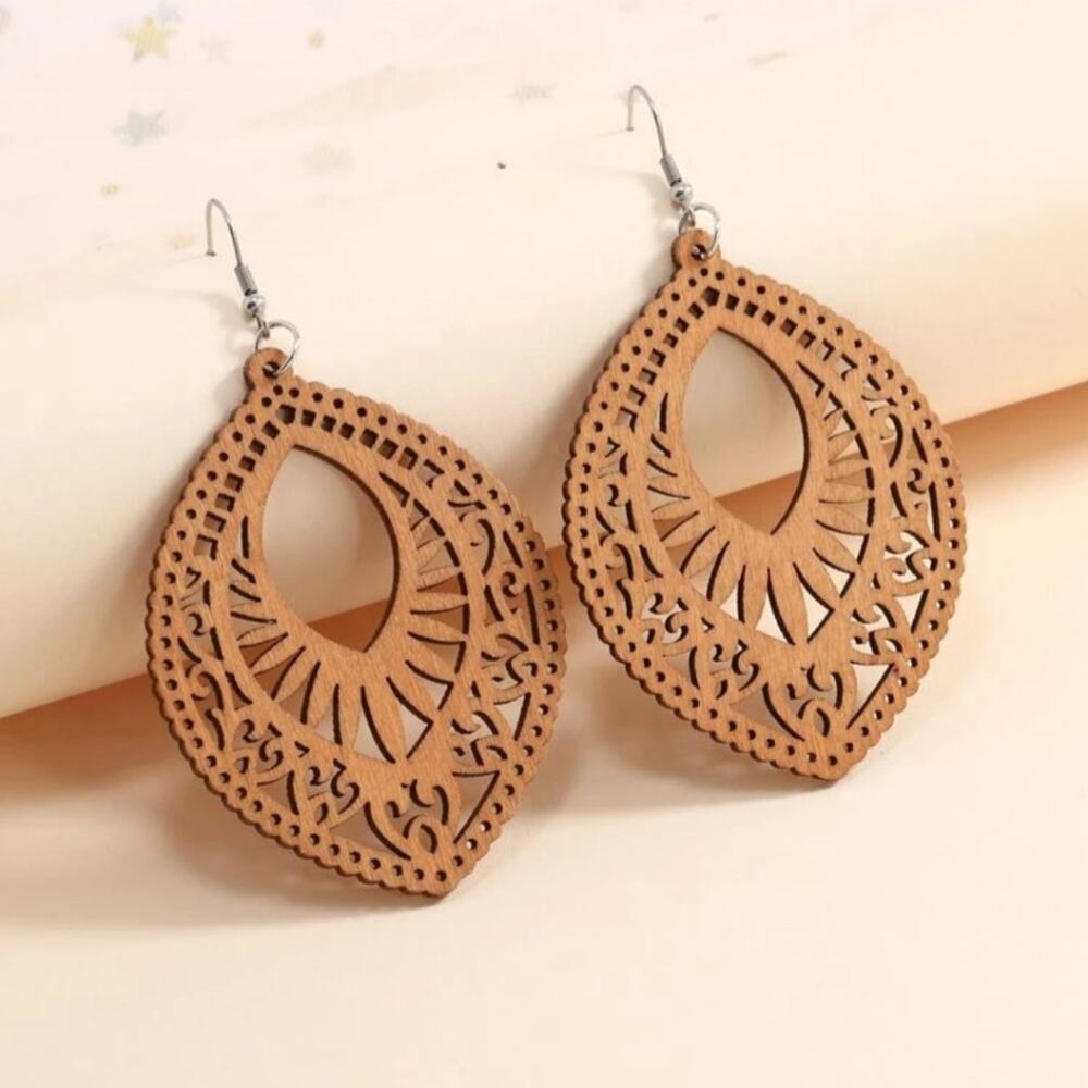 Hollow Out Wooden Drop Earrings NWT